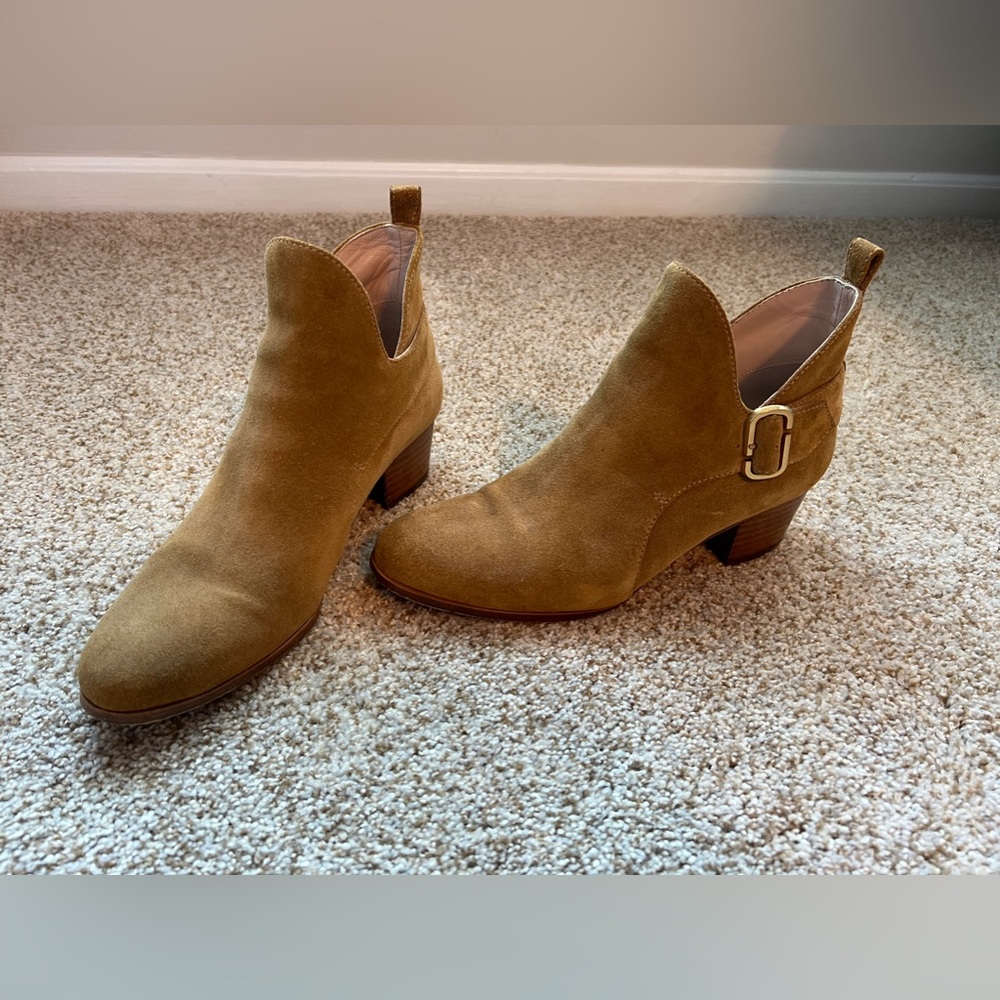 Marc Jacobs brown suede boots: SIZE 38
